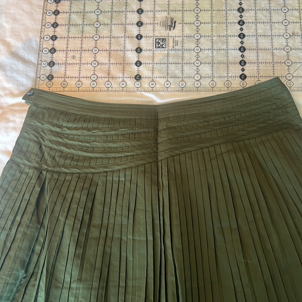 Sundance Forest Green A-Line Skirt - Picture 2 of 6